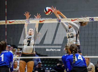 Thumbnail 3 in Lindsay vs. Windthorst (UIL 2A Final) photogallery.