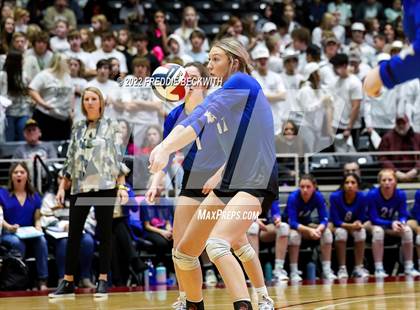 Thumbnail 2 in Lindsay vs. Windthorst (UIL 2A Final) photogallery.