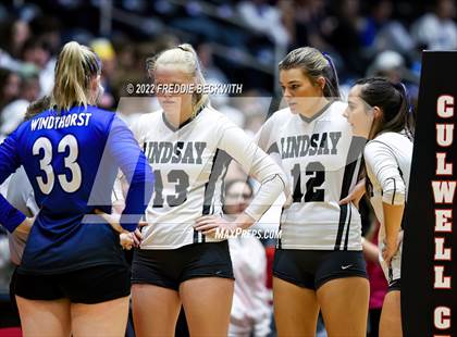 Thumbnail 3 in Lindsay vs. Windthorst (UIL 2A Final) photogallery.