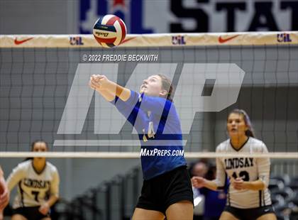 Thumbnail 1 in Lindsay vs. Windthorst (UIL 2A Final) photogallery.