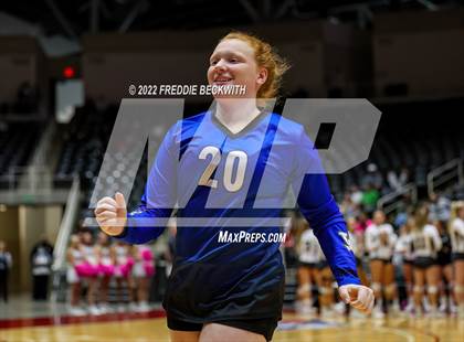 Thumbnail 2 in Lindsay vs. Windthorst (UIL 2A Final) photogallery.