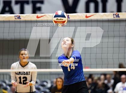 Thumbnail 2 in Lindsay vs. Windthorst (UIL 2A Final) photogallery.