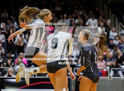 Thumbnail 3 in Lindsay vs. Windthorst (UIL 2A Final) photogallery.