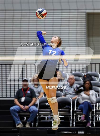 Thumbnail 3 in Lindsay vs. Windthorst (UIL 2A Final) photogallery.