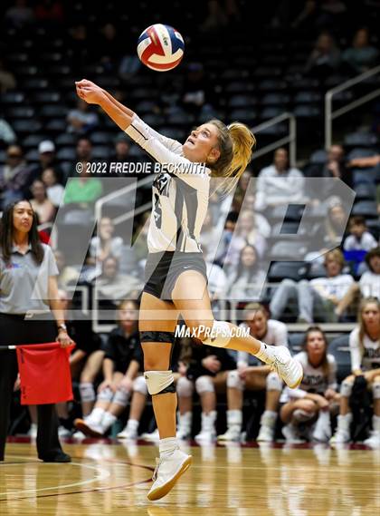 Thumbnail 3 in Lindsay vs. Windthorst (UIL 2A Final) photogallery.