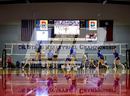 Thumbnail 1 in Lindsay vs. Windthorst (UIL 2A Final) photogallery.