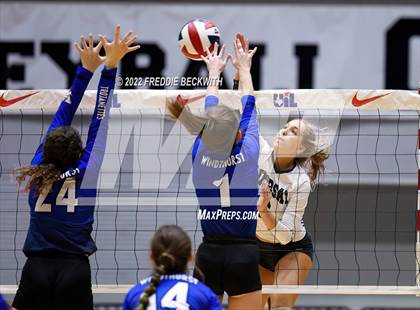 Thumbnail 2 in Lindsay vs. Windthorst (UIL 2A Final) photogallery.