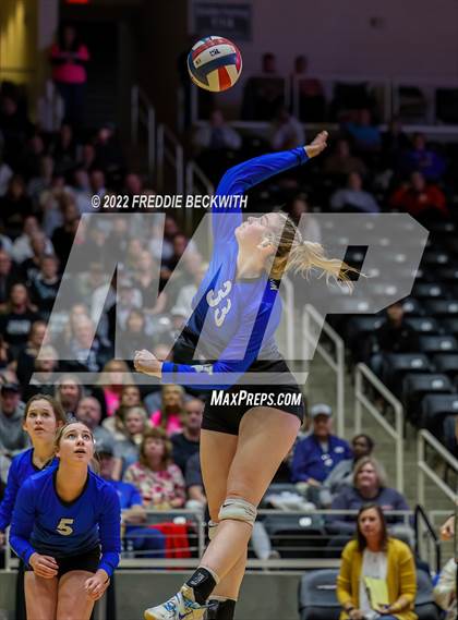Thumbnail 3 in Lindsay vs. Windthorst (UIL 2A Final) photogallery.