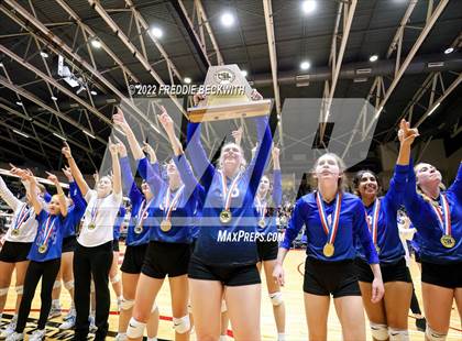 Thumbnail 2 in Lindsay vs. Windthorst (UIL 2A Final) photogallery.