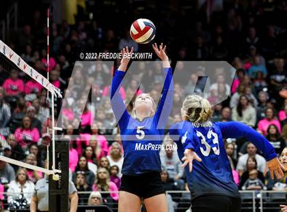 Thumbnail 2 in Lindsay vs. Windthorst (UIL 2A Final) photogallery.
