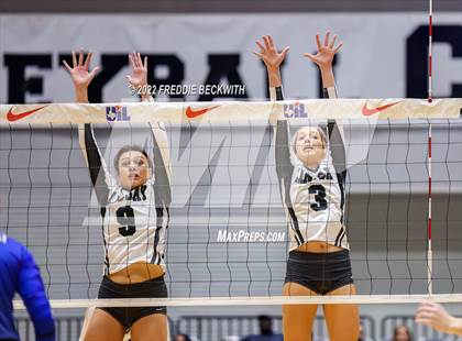 Thumbnail 3 in Lindsay vs. Windthorst (UIL 2A Final) photogallery.