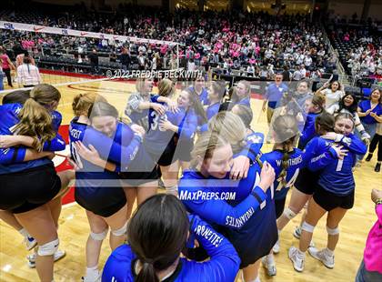 Thumbnail 3 in Lindsay vs. Windthorst (UIL 2A Final) photogallery.