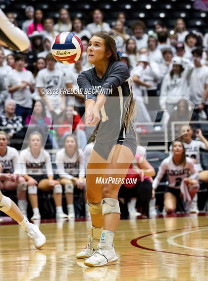 Thumbnail 2 in Lindsay vs. Windthorst (UIL 2A Final) photogallery.