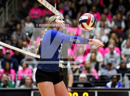 Thumbnail 1 in Lindsay vs. Windthorst (UIL 2A Final) photogallery.