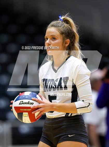Thumbnail 1 in Lindsay vs. Windthorst (UIL 2A Final) photogallery.
