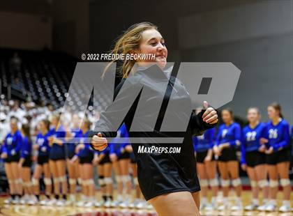 Thumbnail 3 in Lindsay vs. Windthorst (UIL 2A Final) photogallery.