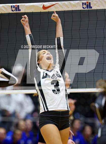 Thumbnail 1 in Lindsay vs. Windthorst (UIL 2A Final) photogallery.