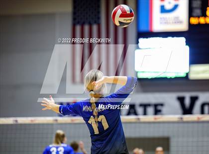 Thumbnail 2 in Lindsay vs. Windthorst (UIL 2A Final) photogallery.