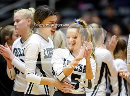 Thumbnail 3 in Lindsay vs. Windthorst (UIL 2A Final) photogallery.