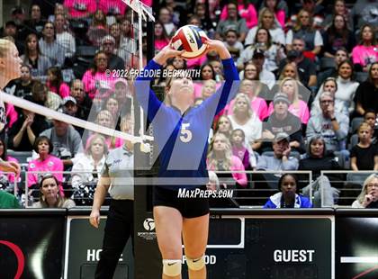 Thumbnail 3 in Lindsay vs. Windthorst (UIL 2A Final) photogallery.