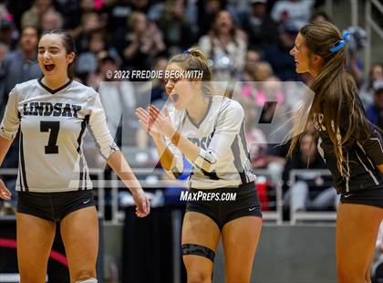 Thumbnail 2 in Lindsay vs. Windthorst (UIL 2A Final) photogallery.