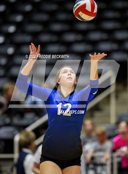 Thumbnail 2 in Lindsay vs. Windthorst (UIL 2A Final) photogallery.
