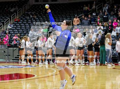 Thumbnail 1 in Lindsay vs. Windthorst (UIL 2A Final) photogallery.