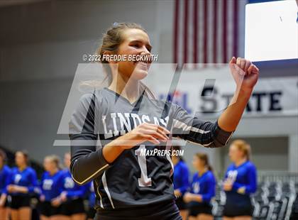 Thumbnail 3 in Lindsay vs. Windthorst (UIL 2A Final) photogallery.