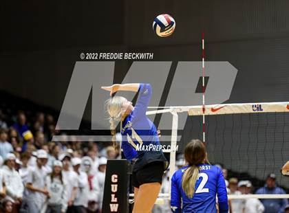Thumbnail 3 in Lindsay vs. Windthorst (UIL 2A Final) photogallery.