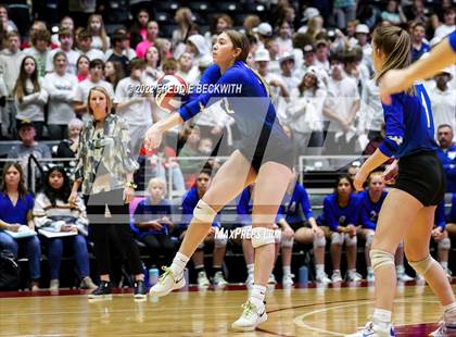 Thumbnail 3 in Lindsay vs. Windthorst (UIL 2A Final) photogallery.