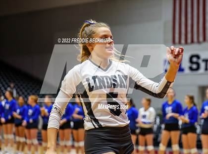 Thumbnail 1 in Lindsay vs. Windthorst (UIL 2A Final) photogallery.