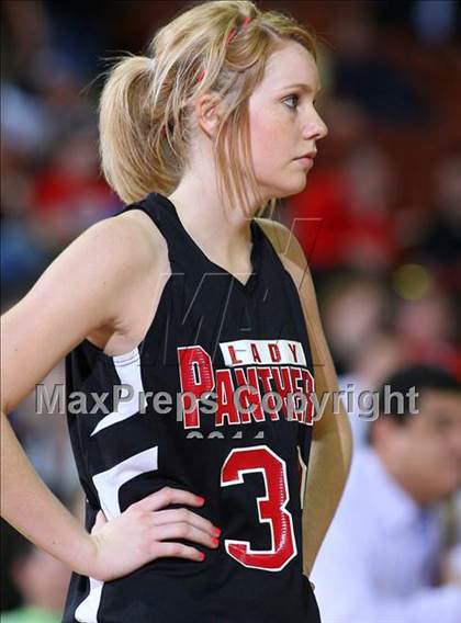 Thumbnail 3 in Knippa vs. Whitharral (UIL 1A Semifinal) photogallery.