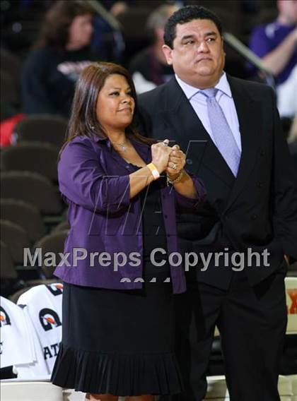 Thumbnail 1 in Knippa vs. Whitharral (UIL 1A Semifinal) photogallery.