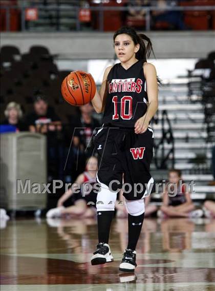 Thumbnail 1 in Knippa vs. Whitharral (UIL 1A Semifinal) photogallery.