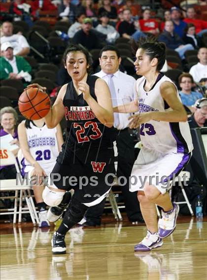 Thumbnail 3 in Knippa vs. Whitharral (UIL 1A Semifinal) photogallery.