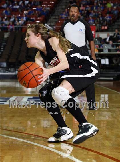 Thumbnail 2 in Knippa vs. Whitharral (UIL 1A Semifinal) photogallery.