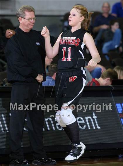 Thumbnail 3 in Knippa vs. Whitharral (UIL 1A Semifinal) photogallery.