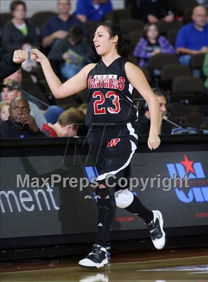 Thumbnail 2 in Knippa vs. Whitharral (UIL 1A Semifinal) photogallery.