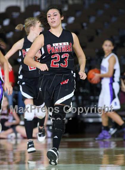 Thumbnail 3 in Knippa vs. Whitharral (UIL 1A Semifinal) photogallery.