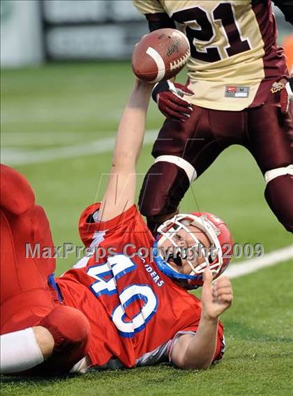 Thumbnail 1 in Cheektowaga vs. Hornell (NYSPHSAA Class B Quarterfinal) photogallery.