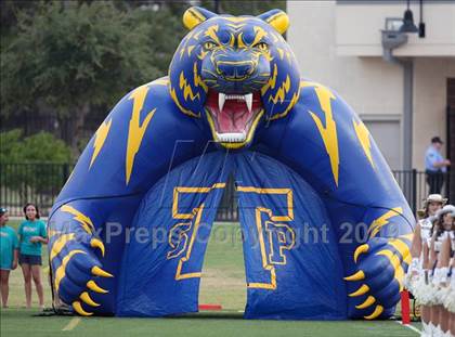 Thumbnail 1 in Connally @ Stony Point photogallery.