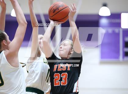 Thumbnail 3 in Portsmouth West vs North Adams (OHSAA D3 Regional Semifinal) photogallery.