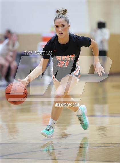 Thumbnail 2 in Portsmouth West vs North Adams (OHSAA D3 Regional Semifinal) photogallery.