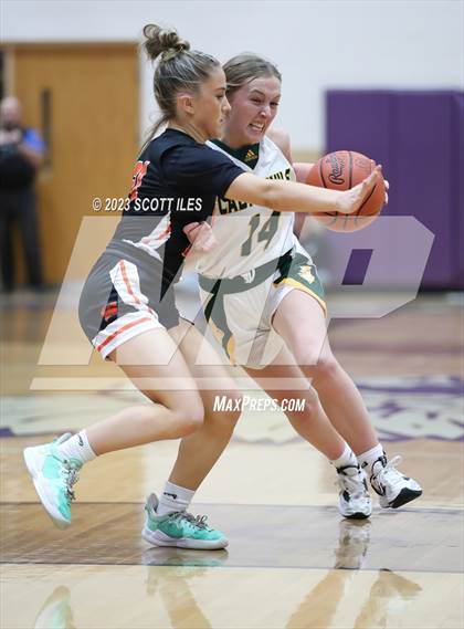 Thumbnail 2 in Portsmouth West vs North Adams (OHSAA D3 Regional Semifinal) photogallery.