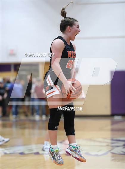 Thumbnail 2 in Portsmouth West vs North Adams (OHSAA D3 Regional Semifinal) photogallery.