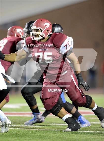 Thumbnail 1 in Destrehan vs. Landry-Walker (LHSAA 5A Semifinal) photogallery.