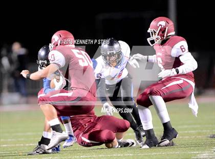 Thumbnail 1 in Destrehan vs. Landry-Walker (LHSAA 5A Semifinal) photogallery.