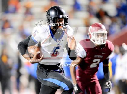 Thumbnail 1 in Destrehan vs. Landry-Walker (LHSAA 5A Semifinal) photogallery.