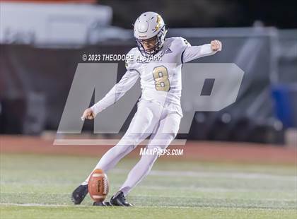 Thumbnail 3 in Eaglecrest vs. Legacy (CHSAA 5A Round 1) photogallery.