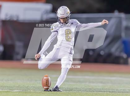 Thumbnail 2 in Eaglecrest vs. Legacy (CHSAA 5A Round 1) photogallery.